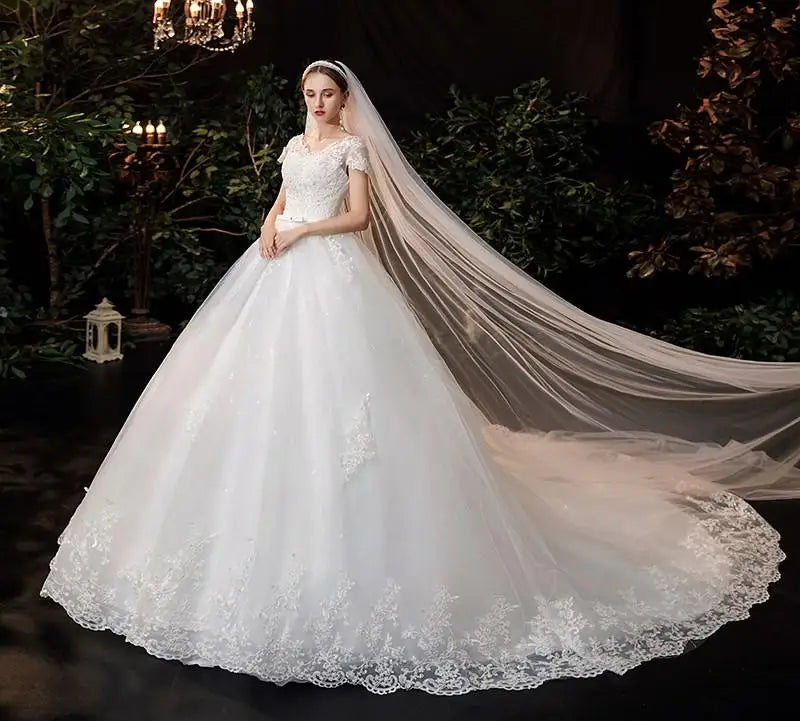 Best Selling 2024 Long Sleeve V Neck Lace Wedding Dress 2025 Vintage Bride Bridal Ball Gown Modest Wedding Dresses  Customized