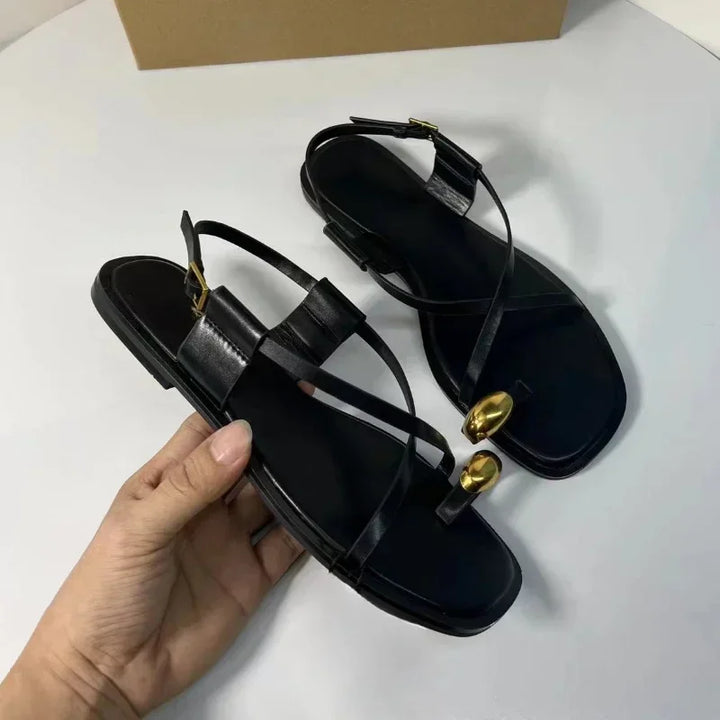 Summer Flat Sandals for Woman Fashion Metal Decoration Ladies Footwear Breathable Cross Strap Casual Clip Toe Beach Shoes