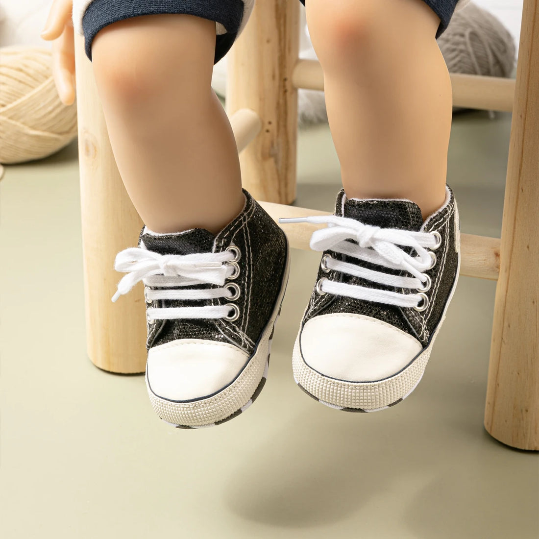 Newborn Baby Shoes Classic Sequins Canvas Shoes Cotton And Anti-slip Infant Casual Sneakers First Pair of Toddler Shoes 0-18M