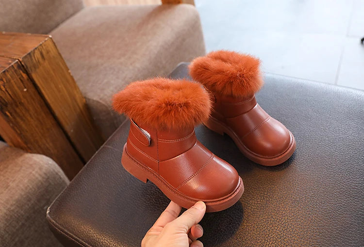 2023 New Solid Color Britain Style Girls Casual Boots Plush Winter Soft Baby Boys Short Boots Kids Shoes Children Drop Shipping