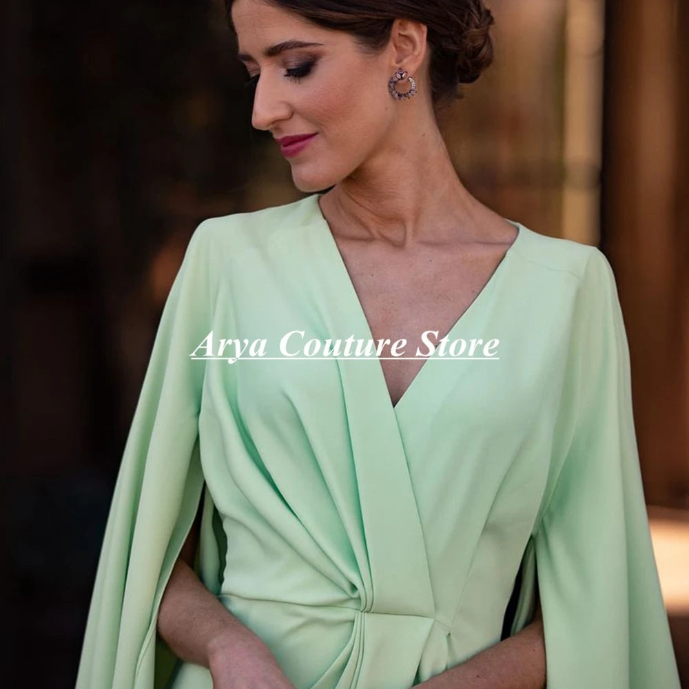 Light Green Mother Of The Bride Dresses V-Neck Pleat Cap Sleeve Knee Length Party Gown Wedding Guest Dresses For Women Robes