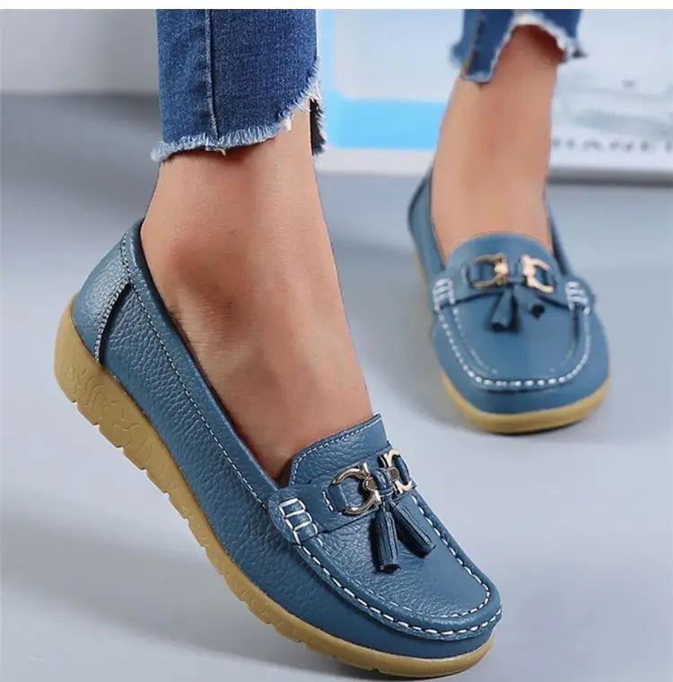 Women Flats Fashion Genuine Leather Wedge Retro Women Shoe Tassel Women's loafers Slip On Soft Women's moccasins Plus Size