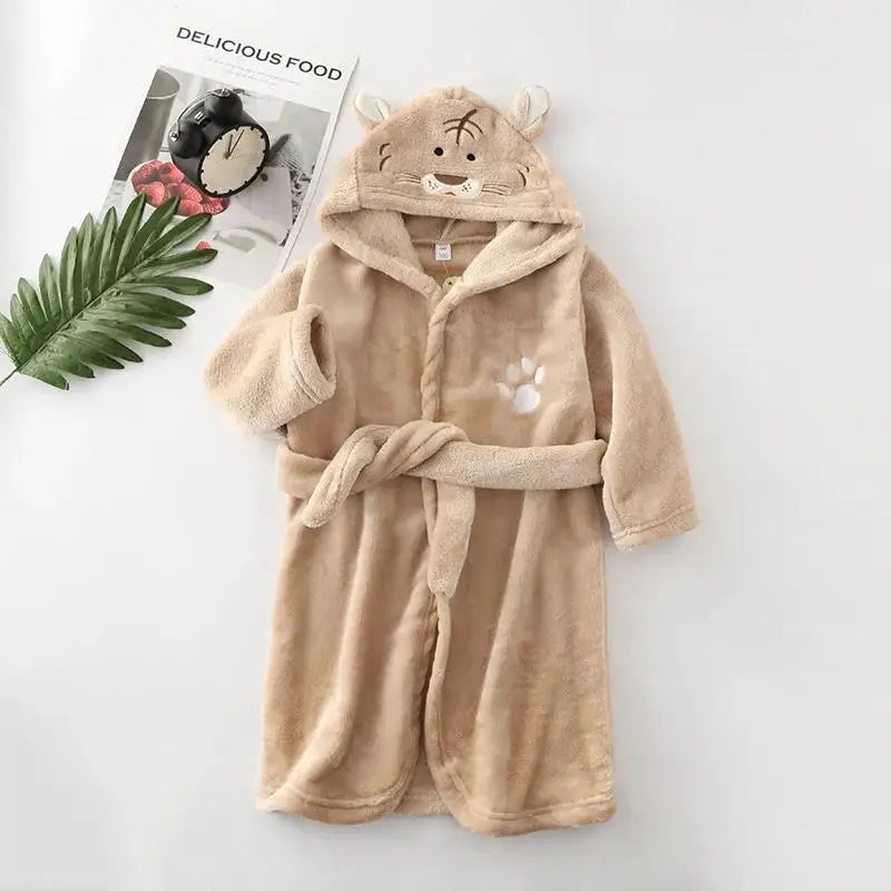 New Autumn Winter Kids Hooded Flannel Bathrobe Baby Bath Robes Boys Girls Cute Cartoon Soft Warm Pajamas Long Sleeve Towel Robe