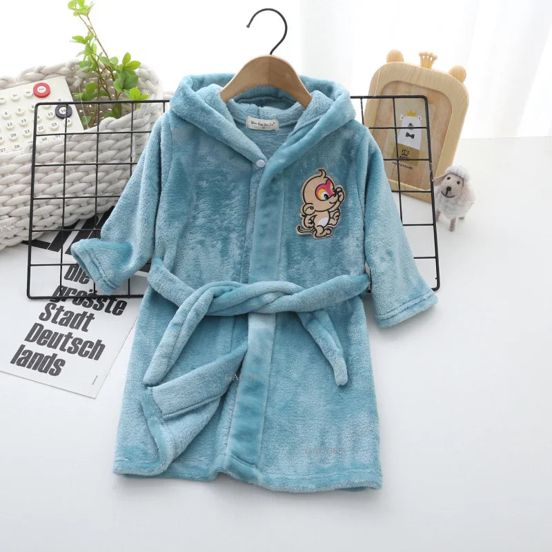 New Autumn Winter Kids Hooded Flannel Bathrobe Baby Bath Robes Boys Girls Cute Cartoon Soft Warm Pajamas Long Sleeve Towel Robe