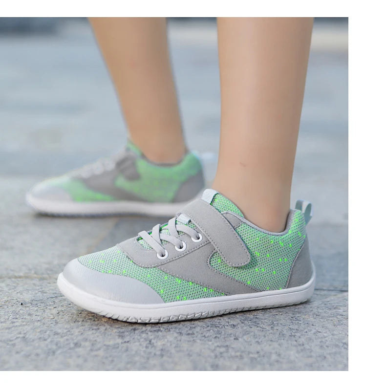 Kids Wide Comfortable Sports Shoes Boys Girls Breathable Sneakers Children Elastic Light Outdoor Running Walking Shoes