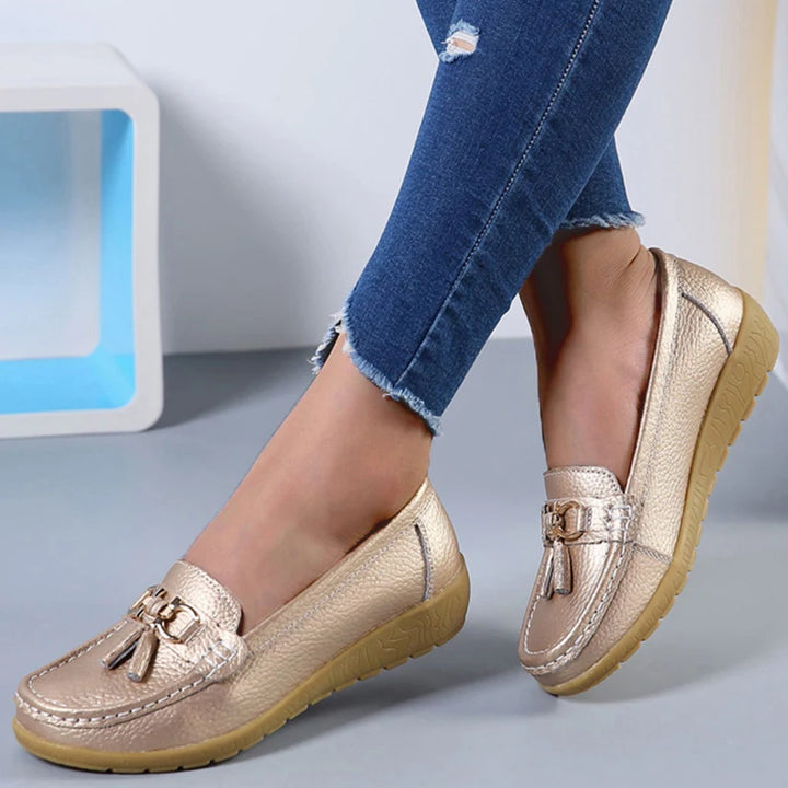 Women Flats Fashion Genuine Leather Wedge Retro Women Shoe Tassel Women's loafers Slip On Soft Women's moccasins Plus Size