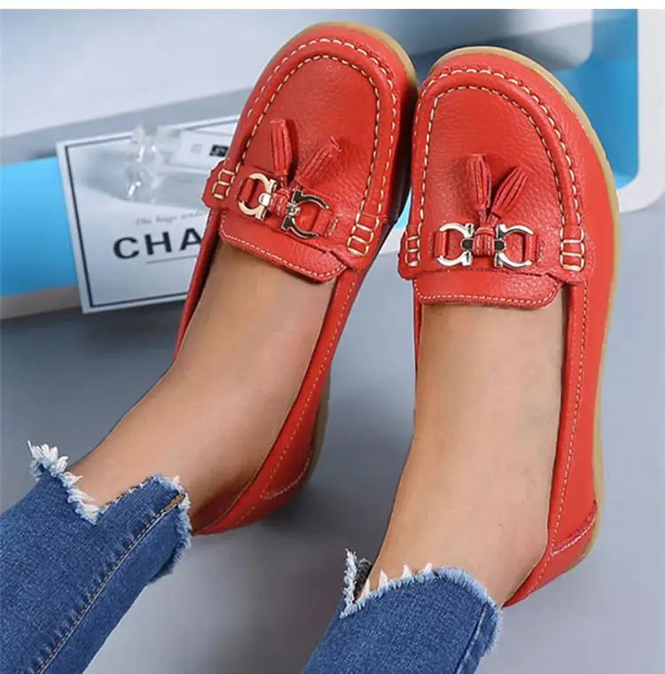 Women Flats Fashion Genuine Leather Wedge Retro Women Shoe Tassel Women's loafers Slip On Soft Women's moccasins Plus Size