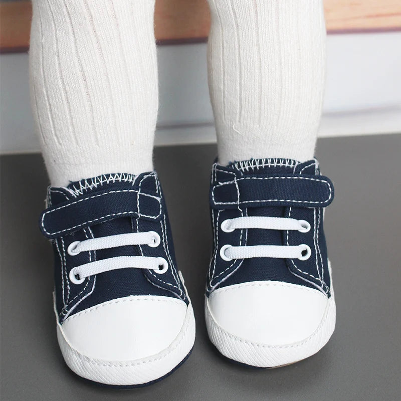 1 pair of soft soled breathable, cute and comfortable baby sports walking shoes