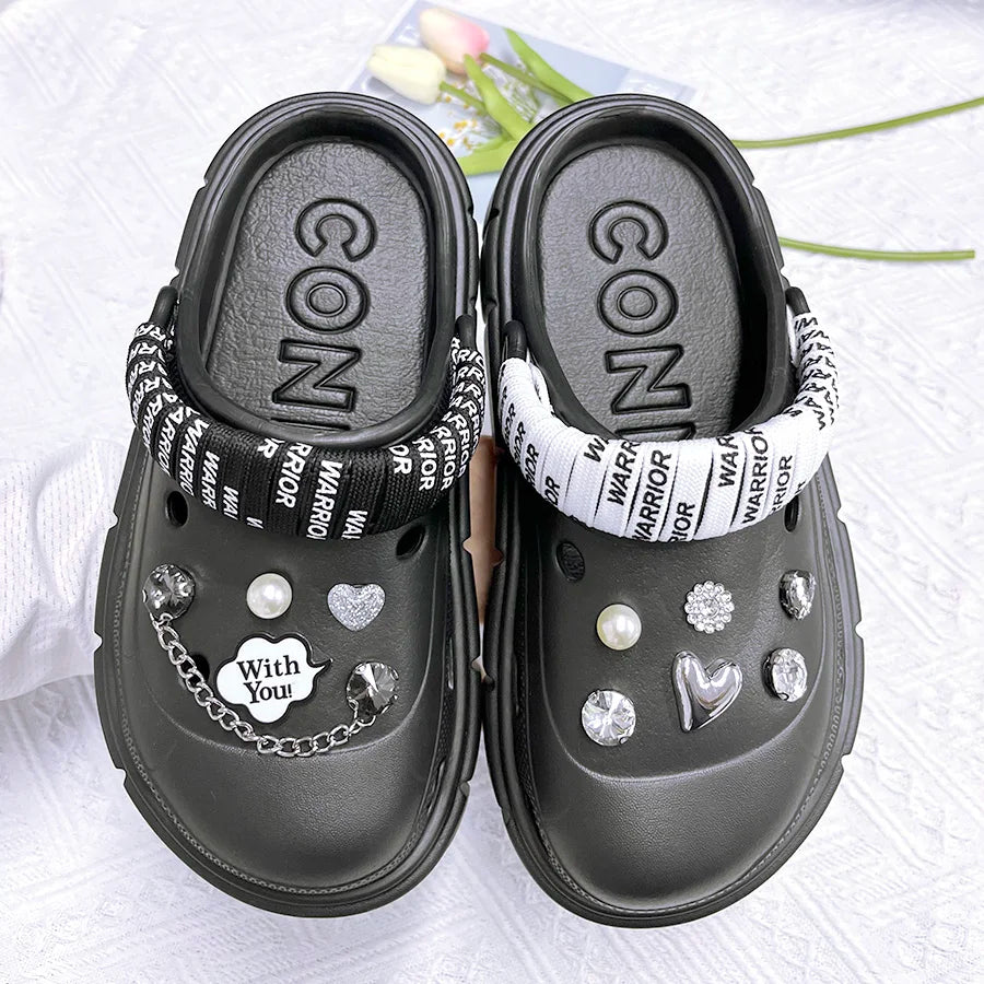 Fashion Charms Sandals 2024 New Clog Shoes Outdoor Women Slippers Thick Sole High Quality Summer Sandals For Girls