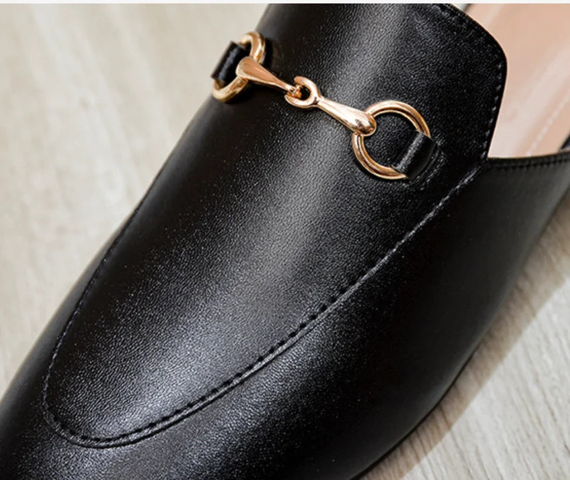 Women's British And European Style Mules Closed Toe Metal Chain Slippers Flat Outdoor Shoes In Brown White Black Round Toe 44 35