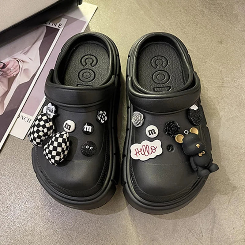 Fashion Charms Sandals 2024 New Clog Shoes Outdoor Women Slippers Thick Sole High Quality Summer Sandals For Girls