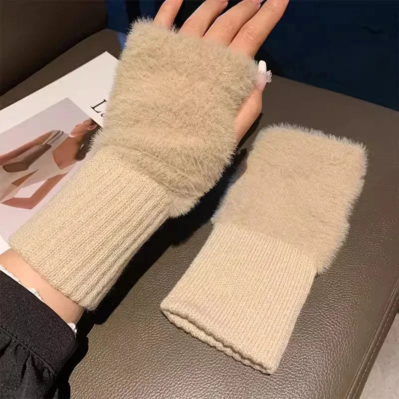 Women's soft mink wool middle finger gloves, solid black plush knitted wrist gloves, luxurious warmth, no fingers, writing, wint