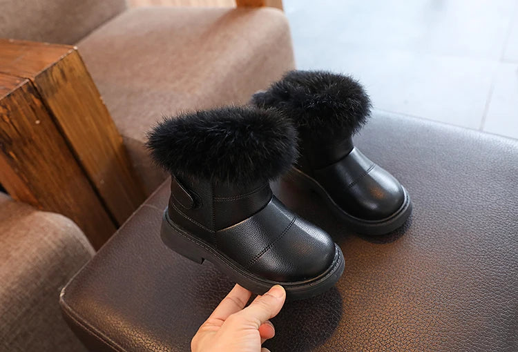 2023 New Solid Color Britain Style Girls Casual Boots Plush Winter Soft Baby Boys Short Boots Kids Shoes Children Drop Shipping