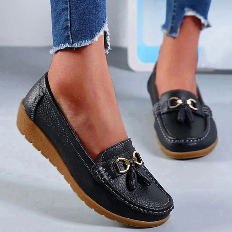 Women Flats Fashion Genuine Leather Wedge Retro Women Shoe Tassel Women's loafers Slip On Soft Women's moccasins Plus Size