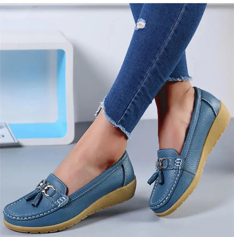 Women Flats Fashion Genuine Leather Wedge Retro Women Shoe Tassel Women's loafers Slip On Soft Women's moccasins Plus Size