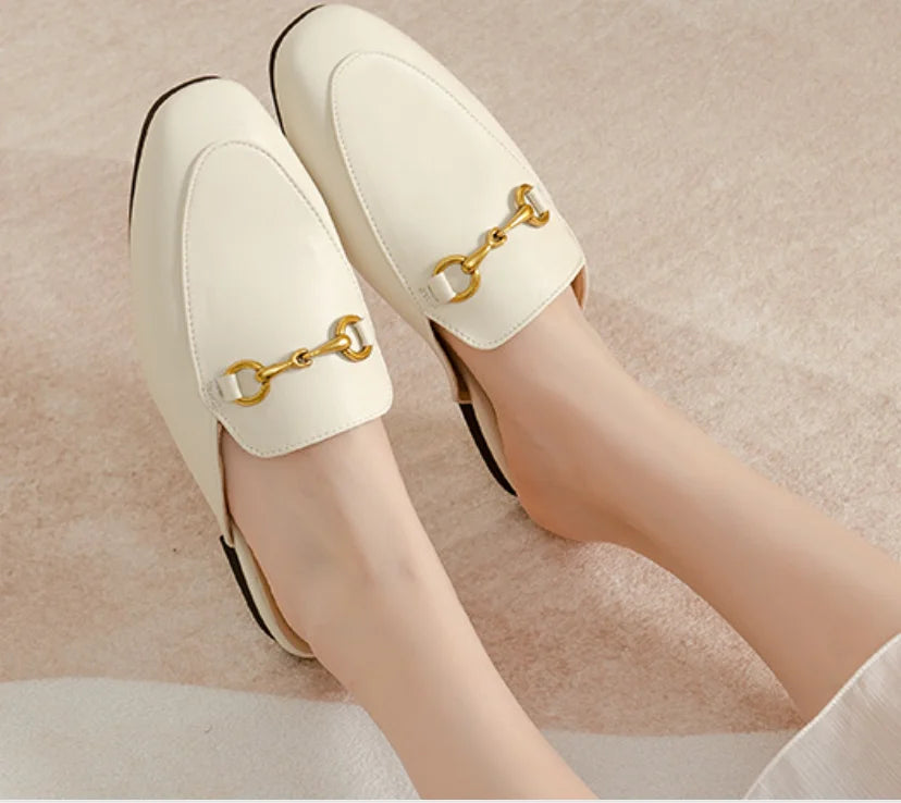 Women's British And European Style Mules Closed Toe Metal Chain Slippers Flat Outdoor Shoes In Brown White Black Round Toe 44 35