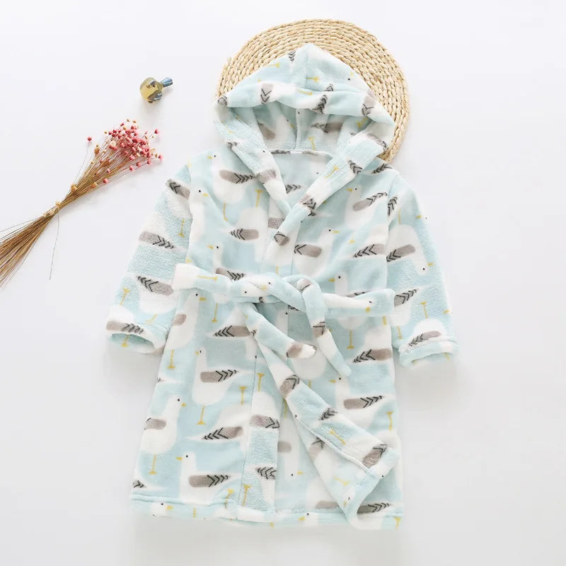 New Autumn Winter Kids Hooded Soft Flannel Bathrobe Baby Bath Robes Boys Girls Cute Cartoon Bear Pajamas Long Sleeve Towel Robe