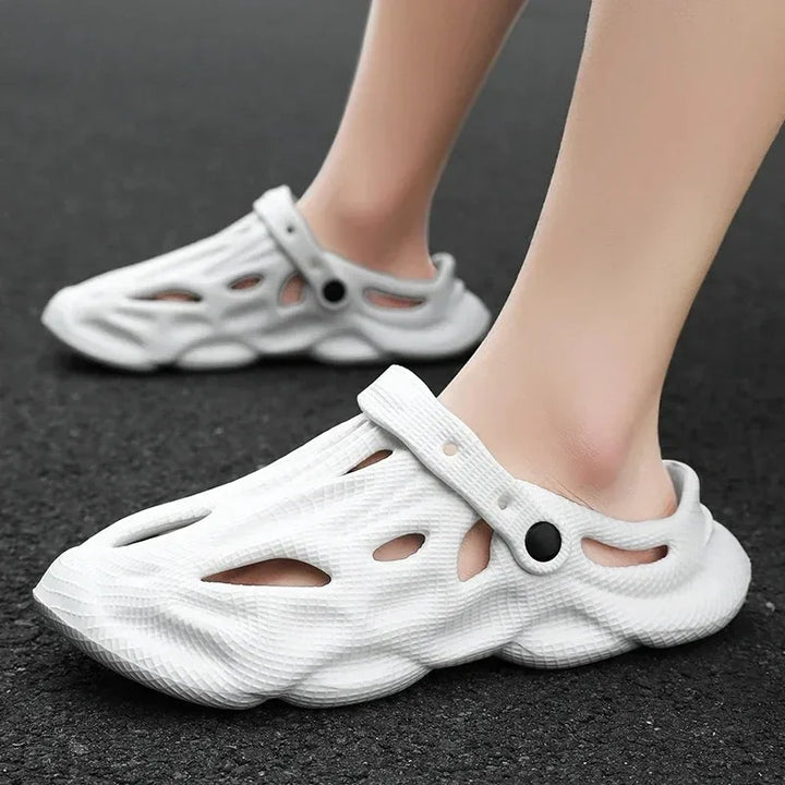 Summer Men Women Slippers Comfortable Outdoor Sandals Clogs Beach Slippers Flip Flops Indoor Home Slides Bathroom Shoes for Men