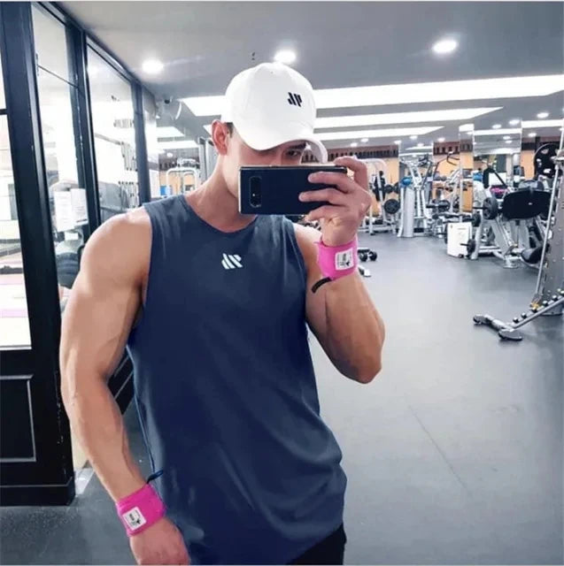 2024 Mens fitness gyms Tank top men Fitness sleeveless shirt Male mesh breathable Sports vest Undershirt Gyms Running vest men