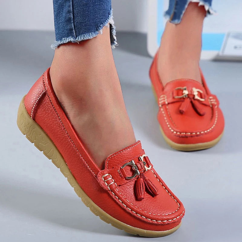 Women Flats Fashion Genuine Leather Wedge Retro Women Shoe Tassel Women's loafers Slip On Soft Women's moccasins Plus Size