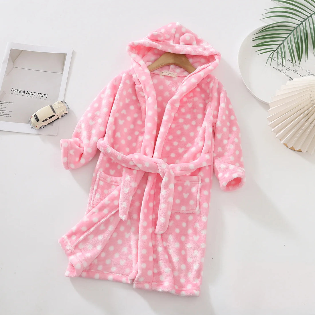 New Autumn Winter Kids Hooded Flannel Bathrobe Baby Bath Robes Boys Girls Cute Cartoon Soft Warm Pajamas Long Sleeve Towel Robe