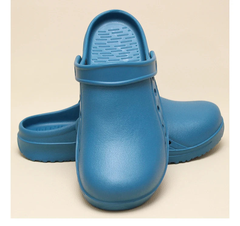 Slip Resistant Laboratory Doctor Clogs Women Men EVA Medical Shoes Ultra Light Surgical Shoes Breathable Garden Work Slippers