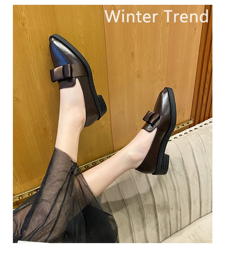 Retro Bowknot oxfords woman flats slip on thick heels loafers british pointed toe small leather shoes women plus size 42